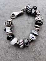 Trollbeads armband met 17 kralen zwart/wit, Ophalen of Verzenden, Zo goed als nieuw