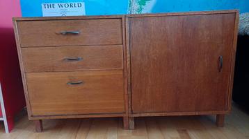 Vintage dressoir-kastjes sixties beschikbaar voor biedingen