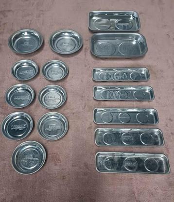 Partij magnetische bakken Workzone / Duro beschikbaar voor biedingen