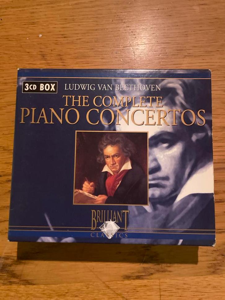 Beethoven - Complete Piano Concertos - 3 CD Box, Cd's en Dvd's, Cd's | Klassiek, Zo goed als nieuw, Orkest of Ballet, Romantiek