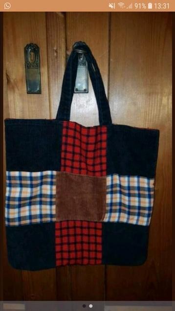 VINTAGE TAS JAREN 70 beschikbaar voor biedingen