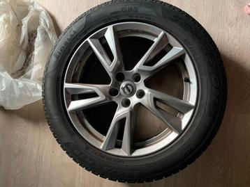 Volvo xc 40, pirelli winterbanden maat 235/55R18 beschikbaar voor biedingen