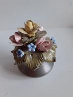 Capodimonte porseleinen boeket in Peltro 95 % Garantito, Ophalen of Verzenden