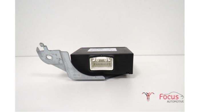 Centrale Deurvergrendelings Module van een Peugeot 108, Auto-onderdelen, Overige Auto-onderdelen, Peugeot, Gebruikt, 3 maanden garantie