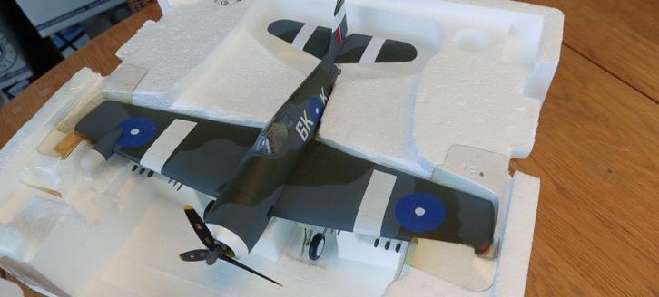 Franklin Mint Armour Grumman F-6F HELLCAT ref B11E753, Verzamelen, Luchtvaart en Vliegtuigspotten, Zo goed als nieuw, Schaalmodel