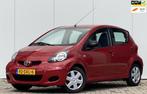 Toyota Aygo 1.0-12V Cool 5 DEURS AIRCO LAGE KILOMETERSTAND N, Voorwielaandrijving, Euro 5, Gebruikt, 4 stoelen