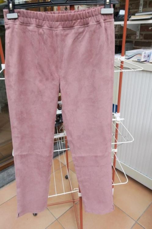 Broek nieuw mauve suede Hemisphere mt 40, Kleding | Dames, Broeken en Pantalons, Nieuw, Maat 38/40 (M), Overige kleuren, Lang