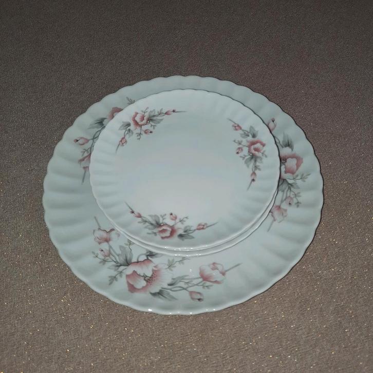 5 Delig gebakstel, Huis en Inrichting, Keuken | Servies, Bord(en), Overige stijlen, Porselein, Ophalen of Verzenden