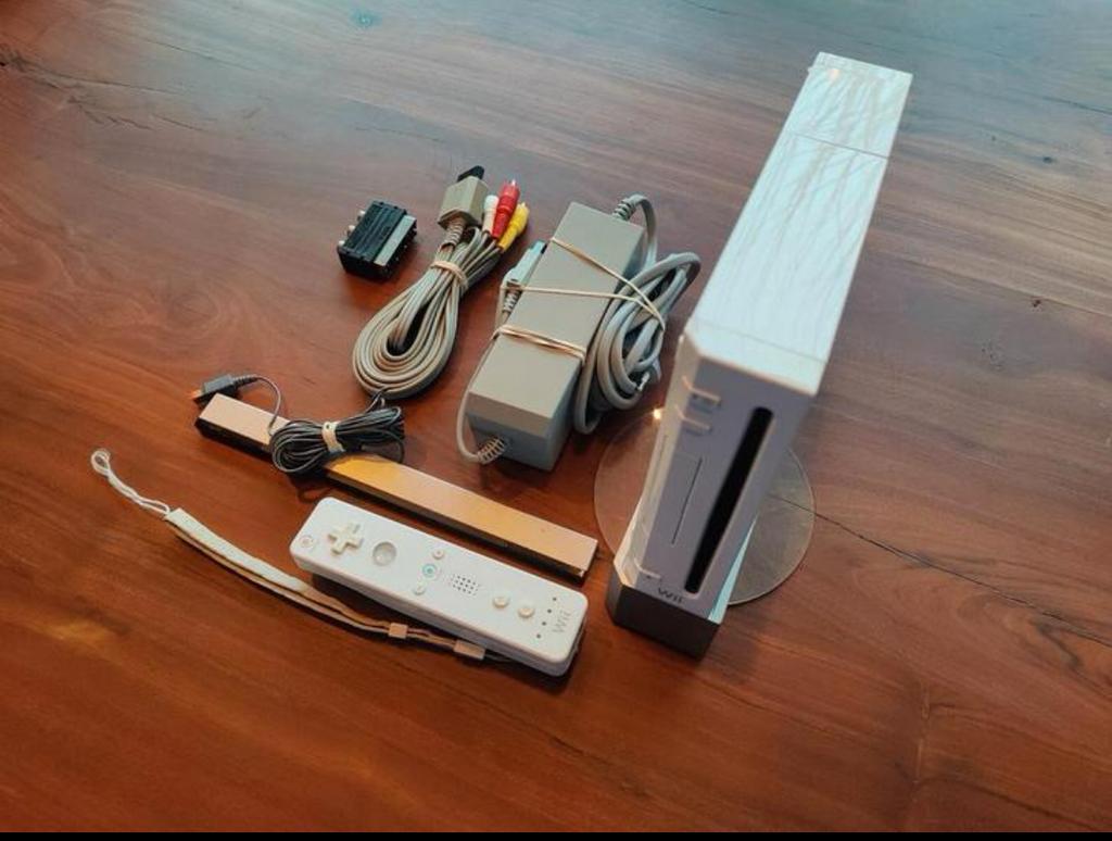 Nintendo Wii met 2 controllers en 2 games, Verzenden, Zo goed als nieuw, Met 2 controllers, Met games