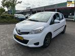 Toyota Yaris 1.0 VVT-i Toyota Yaris 1.0 VVT-i 5-deurs/airco, Euro 5, Gebruikt, 750 kg, Wit