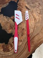 tupperware siliconen flessenspatel en brede spatel rood, Huis en Inrichting, Keuken | Tupperware, Ophalen of Verzenden, Nieuw