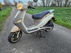 Scooter AGM "Alles werkt" Geel kenteken 45km/h peugeot 50cc, Fietsen en Brommers, Scooters | Overige merken, Ophalen, Gebruikt