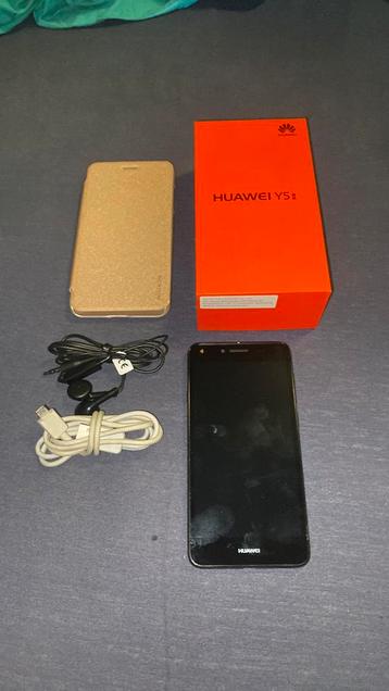 Huawei y5ii compleet met doos lader en oortjes beschikbaar voor biedingen