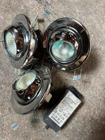3 halogeen inbouw spotjes 75 mm doorsnee met trafo beschikbaar voor biedingen