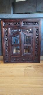 Houten spiegel met shutter deurtjes. 90 x 80 x 2,5 cm, Huis en Inrichting, Woonaccessoires | Spiegels, Ophalen, Gebruikt, 75 tot 100 cm
