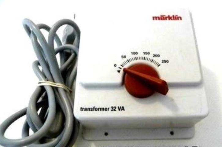 6647 MARKLIN HO -Transformator/Transformateur 32VA/220V, Hobby en Vrije tijd, Modeltreinen | H0, Zo goed als nieuw, Transformator of Voeding
