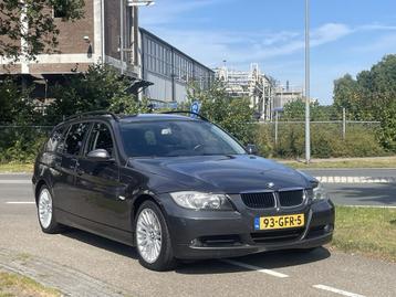 BMW 3 Serie Touring 318i Business Line AUTOMAAT Navigatie Pa beschikbaar voor biedingen