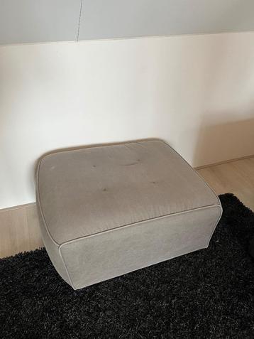 Poef / hocker stof lichtgrijs