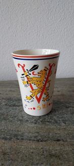 Herdenking beker 1945 - 1955, Verzamelen, Nederland, Ophalen of Verzenden, Zo goed als nieuw, Servies