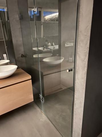 hard glazen douche deur vast en draaiend gedeelte  beschikbaar voor biedingen