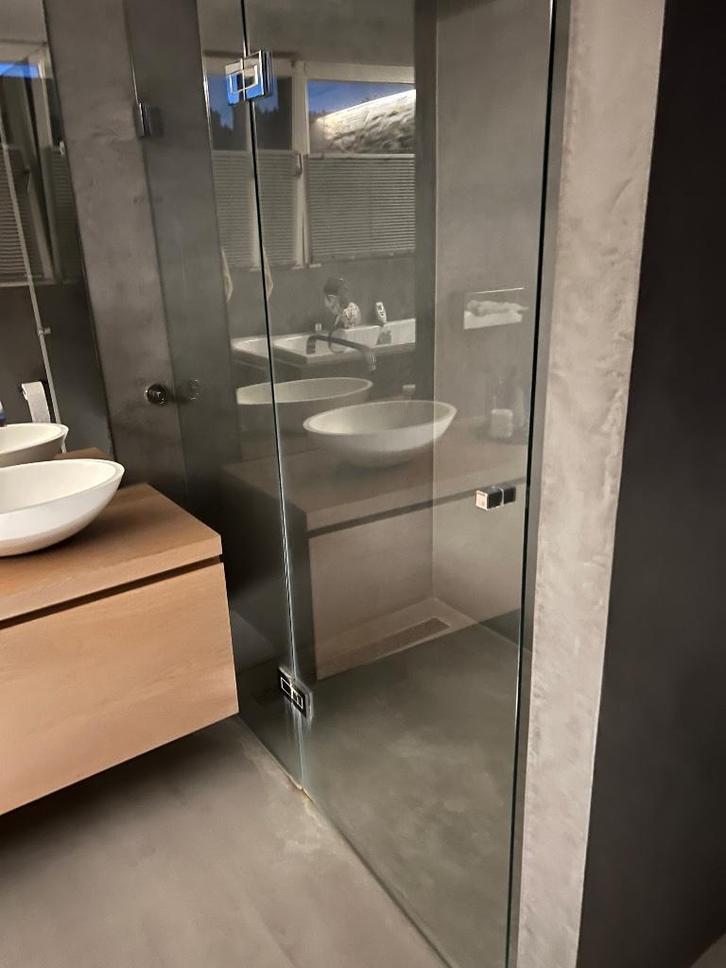 hard glazen douche deur vast en draaiend gedeelte, Huis en Inrichting, Badkamer | Badkamermeubels, Nieuw, Overige typen, 150 tot 200 cm