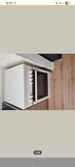 Bosch gasfornuis werkt prima nog zelf afkoppelen ophalen, Witgoed en Apparatuur, Fornuizen, Gebruikt, Gas, 4 kookzones, Ophalen of Verzenden