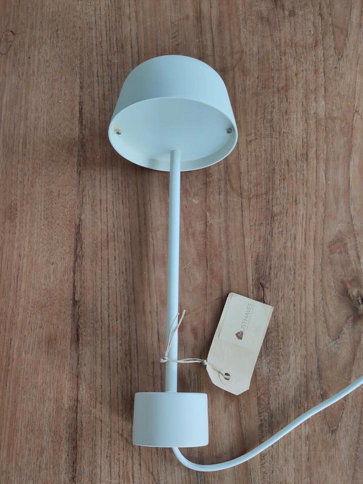 Moderne Muuto Lean wandlamp, Huis en Inrichting, Lampen | Wandlampen, Nieuw, Metaal, Ophalen of Verzenden
