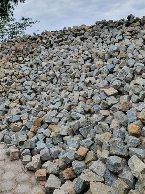 Griekse kinderkoppen - Straatstenen - bruin/ grijs, Tuin en Terras, Tegels en Klinkers, Gebruikt, Overige typen, Beton, 10 m² of meer