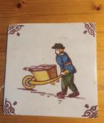 Vintage Tegeltje: Man met Kruiwagen, Antiek en Kunst, Antiek | Wandborden en Tegels, Ophalen