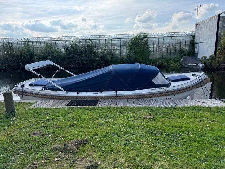 Makma Vlet 700 (nieuwe Volvo Penta motor), Watersport en Boten, Sloepen, Zo goed als nieuw, 10 tot 30 pk, 6 meter of meer, Binnenboordmotor