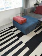 Grote hocker / poef van Montel, Huis en Inrichting, Banken | Voetenbanken en Poefen, Ophalen, Zo goed als nieuw, Rechthoekig, 75 tot 100 cm