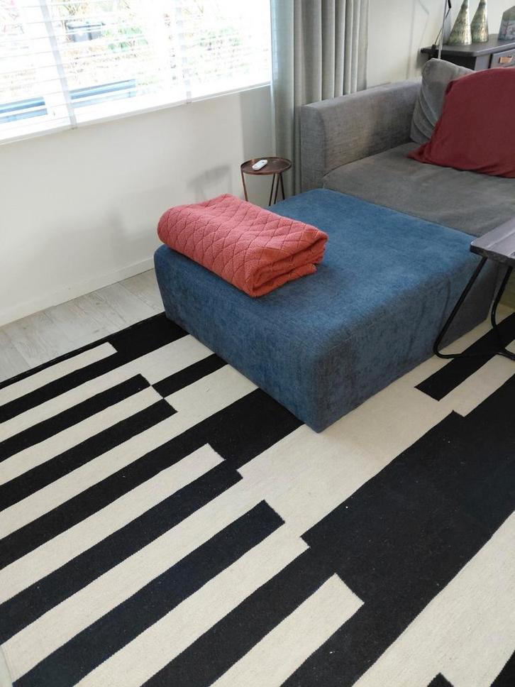 Grote hocker / poef van Montel, Huis en Inrichting, Banken | Voetenbanken en Poefen, Zo goed als nieuw, 75 tot 100 cm, Rechthoekig