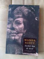 Manda Scott - Sterker dan de dood, Boeken, Ophalen of Verzenden, Gelezen, Manda Scott