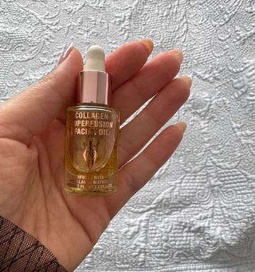 Charlotte tilbury face oil travel size (8ml) beschikbaar voor biedingen