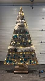 Kerstboom steigerhout compleet met decoratie, Diversen, Kerst, Ophalen, Zo goed als nieuw