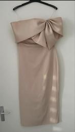 Elegante beige jurk met strik - Maat M galajurk/söz/nişan, Maat 38/40 (M), Beige, Ophalen of Verzenden, Zo goed als nieuw