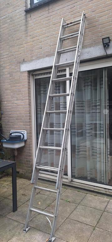 Altrex ladder 2 delig beschikbaar voor biedingen