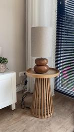 Eikenkleur tafeltje, Huis en Inrichting, Woonaccessoires | Zuilen en Pilaren, Ophalen, Zo goed als nieuw