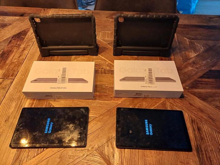 2x Samsung Galaxy Tab A7 Lite - Nieuwstaat!, Computers en Software, Android Tablets, Zo goed als nieuw, Wi-Fi, 8 inch, 32 GB, Uitbreidbaar geheugen