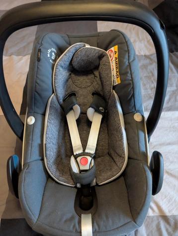 Maxi Cosi Pebble Pro incl 2x 2wayFix systeem voor de auto beschikbaar voor biedingen
