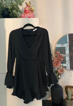 Supermooie zwarte playsuit , maatje S, Kleding | Dames, Jumpsuits, Zwart, Ophalen of Verzenden, Maat 36 (S), Loavies