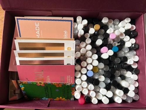 Ruim 160 parfum samples diverse merken, Sieraden, Tassen en Uiterlijk, Uiterlijk | Parfum, Zo goed als nieuw, Verzenden