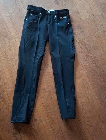 Horka rijbroek 152 beschikbaar voor biedingen