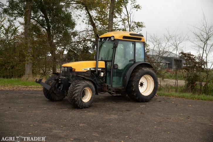 New Holland TN95F 4wd smalspoortractor !, Zakelijke goederen, Agrarisch | Tractoren, 7500 tot 10000, Ford, 80 tot 120 Pk, Gebruikt