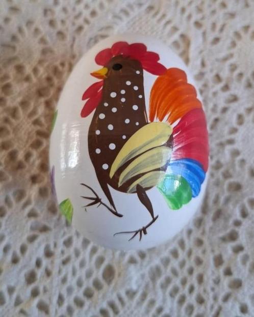 Handbeschilderd houten Paas ei met haan en tulpen, PASEN, Diversen, Pasen, Zo goed als nieuw, Ophalen of Verzenden