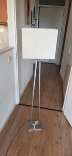 Staanlamp, Huis en Inrichting, Lampen | Vloerlampen, Ophalen of Verzenden, Gebruikt, Stof, Minder dan 100 cm