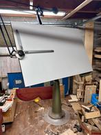 Nike Eskilstuna tekentafel met Isis tekenmachine, Doe-het-zelf en Verbouw, Tekentafels, Ophalen, Gebruikt, 150 tot 170 cm