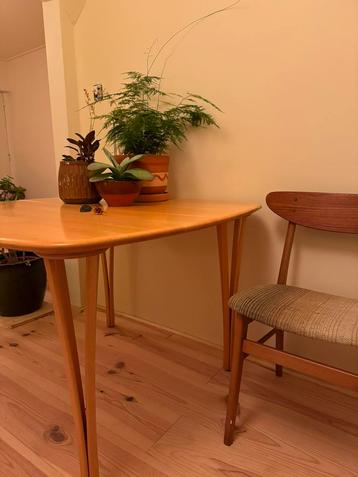 Vintage Deense Design tafel uitschuifbaar  beschikbaar voor biedingen