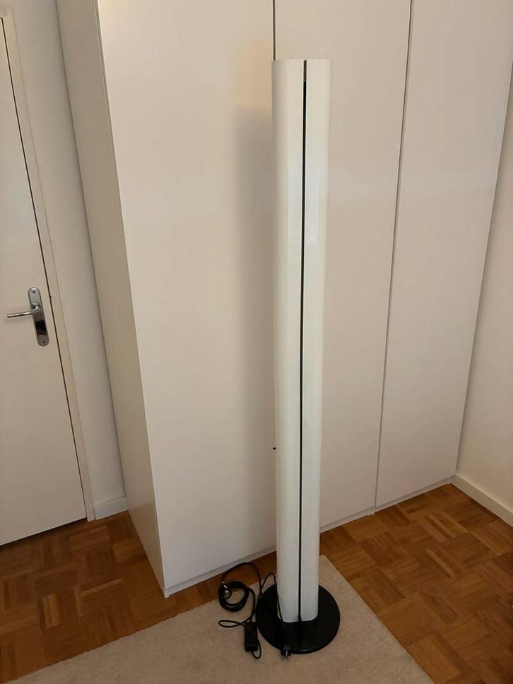 Artemide Megaron vloerlamp - Dimmer defect, Huis en Inrichting, Lampen | Vloerlampen, Gebruikt, 150 tot 200 cm, Metaal, Ophalen of Verzenden