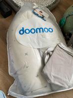 Doomoo voedingskussen + extra hoes, Kinderen en Baby's, Babyvoeding en Toebehoren, Ophalen, Zo goed als nieuw, Voedingskussen